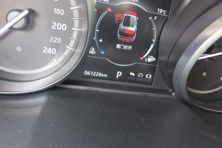 Used Land Rover Discovery Sport 2019 240 PS SE Version China V Standard Odometer Close Up