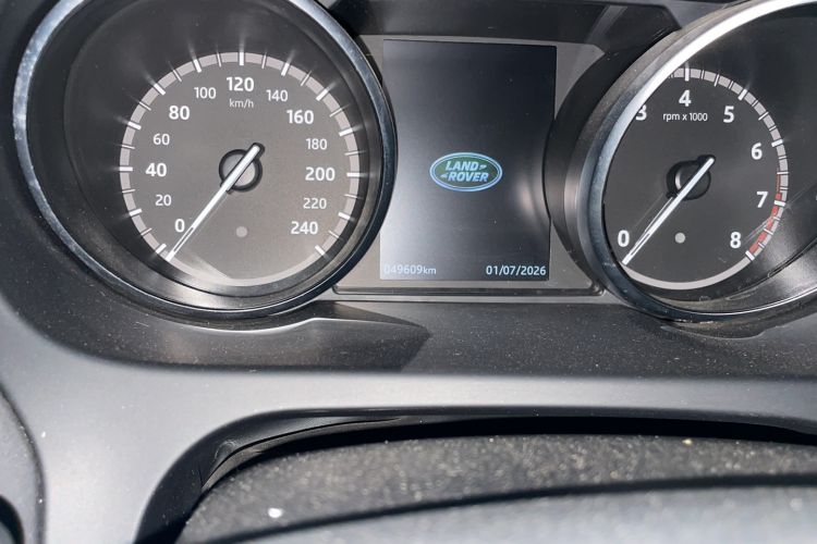 Used Land Rover Discovery Sport 2019 200PS PURE Edition China VI Standard Odometer Close Up
