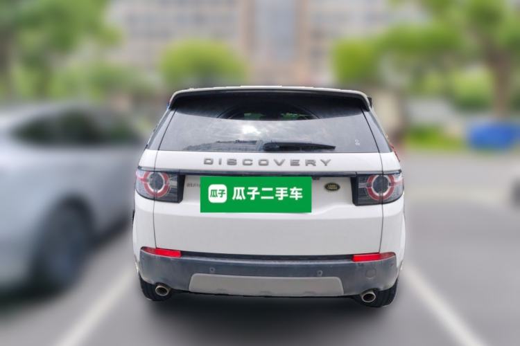 Used Land Rover Discovery Sport 2019 240 PS SE Version China VI Standard Rear