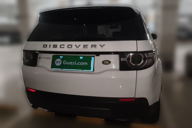 Used Land Rover Discovery Sport 2019 240 PS SE Version China VI Standard Rear