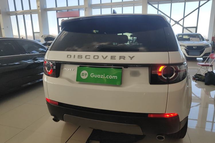 Used Land Rover Discovery Sport 2019 240 PS SE Version China VI Standard Rear
