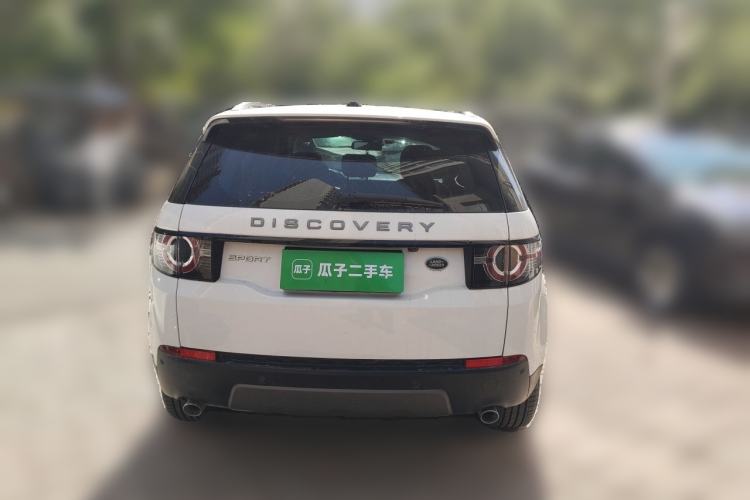 Used Land Rover Discovery Sport 2019 240 PS SE Version China VI Standard Rear