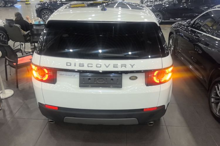 Used Land Rover Discovery Sport 2019 240 PS SE Version China VI Standard Rear