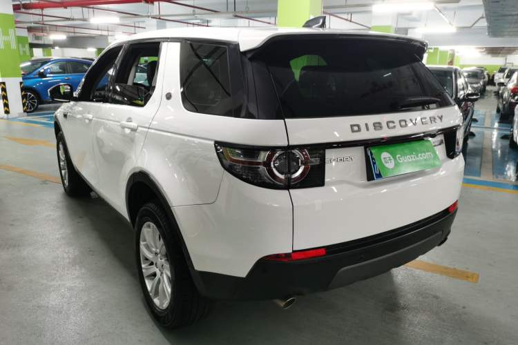 Used Land Rover Discovery Sport 2019 240 PS SE Version China VI Standard Rear Left 45 Deg