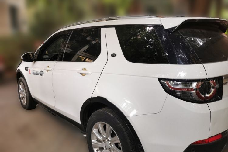 Used Land Rover Discovery Sport 2019 240 PS SE Version China VI Standard Rear Left 45 Deg