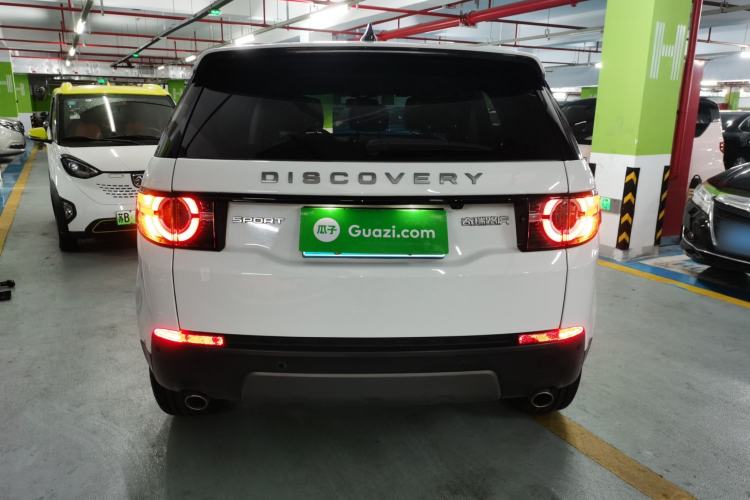 Used Land Rover Discovery Sport 2019 240 PS SE Version China VI Standard Rear