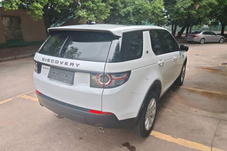 Used Land Rover Discovery Sport 2019 240 PS PURE Edition China VI Standard Rear Right 45 Deg