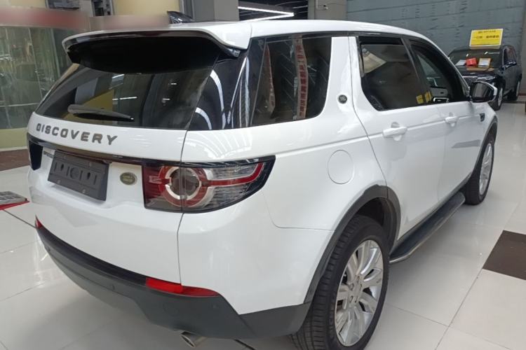 Used Land Rover Discovery Sport 2019 240 PS SE Version China VI Standard Rear Right 45 Deg