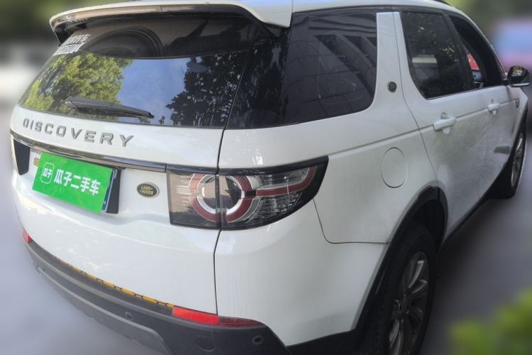 Used Land Rover Discovery Sport 2019 240 PS SE Version China VI Standard Rear Right 45 Deg