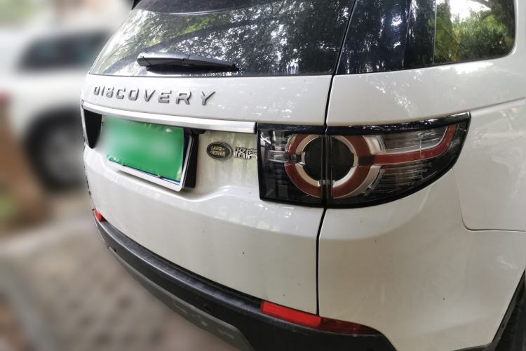 Used Land Rover Discovery Sport 2019 240 PS SE Version China VI Standard Rear