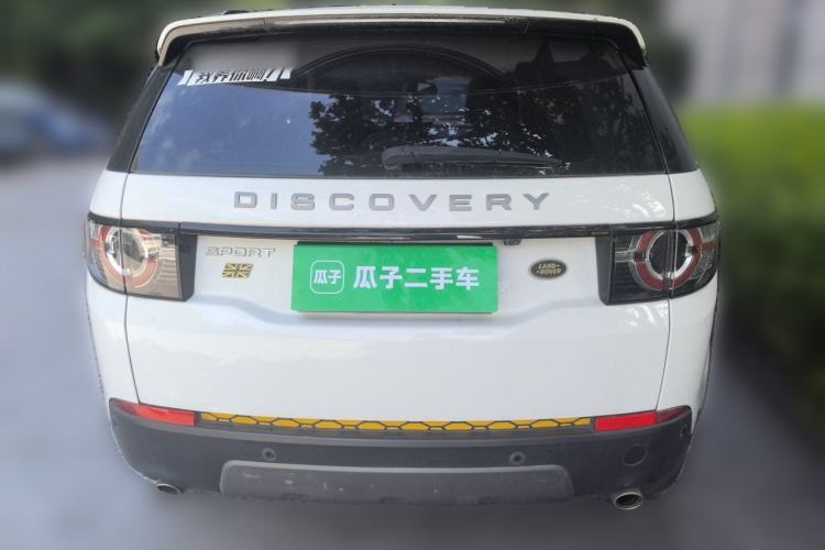 Used Land Rover Discovery Sport 2019 240 PS SE Version China VI Standard Rear