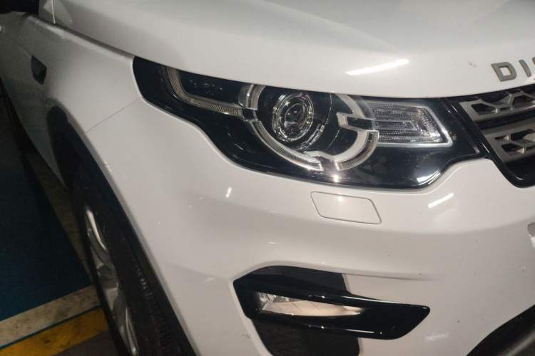 Used Land Rover Discovery Sport 2019 240 PS SE Version China VI Standard Right Front Headlight