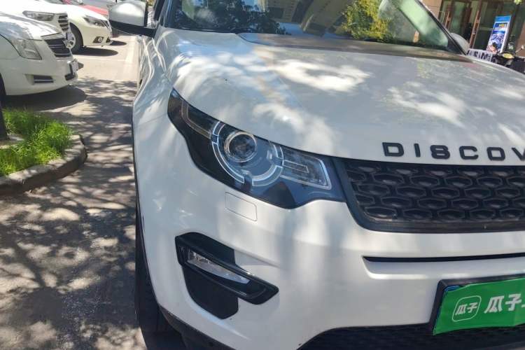 Used Land Rover Discovery Sport 2019 240 PS SE Version China VI Standard Right Front Headlight