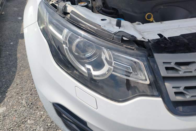 Used Land Rover Discovery Sport 2019 200PS PURE Edition China VI Standard Right Front Headlight
