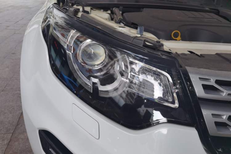 Used Land Rover Discovery Sport 2019 240 PS HSE Version China V Standard Right Front Headlight