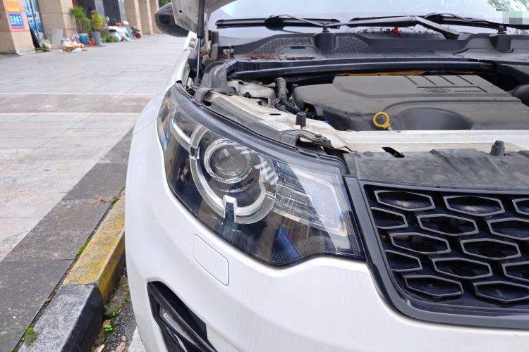 Used Land Rover Discovery Sport 2019 240 PS SE Dynamic Version China VI Standard Right Front Headlight