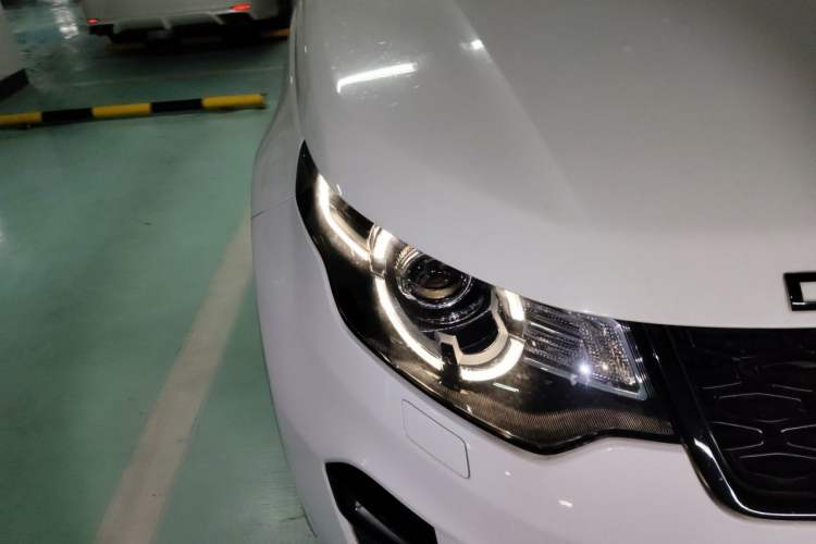 Used Land Rover Discovery Sport 2019 240 PS SE Dynamic Version China V Standard Right Front Headlight