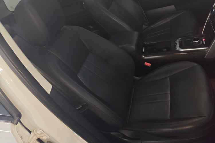 Used Land Rover Discovery Sport 2019 240 PS SE Version China VI Standard Right Front Seat