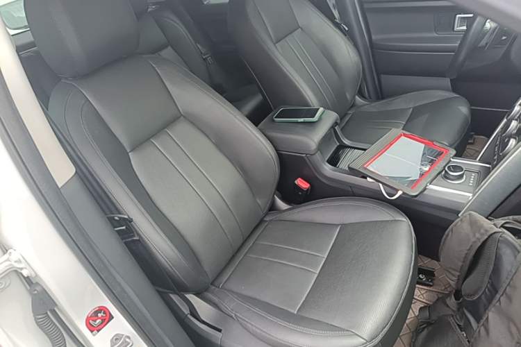 Used Land Rover Discovery Sport 2019 240 PS SE Version China V Standard Right Front Seat