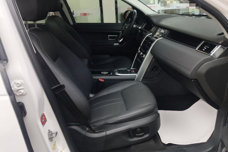 Used Land Rover Discovery Sport 2019 240 PS SE Version China VI Standard Right Front Seat