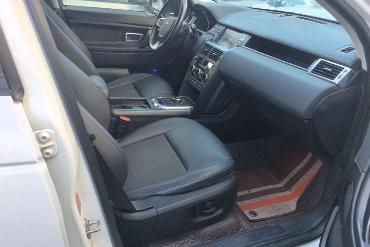 Used Land Rover Discovery Sport 2019 240 PS PURE Edition China V Standard Right Front Seat