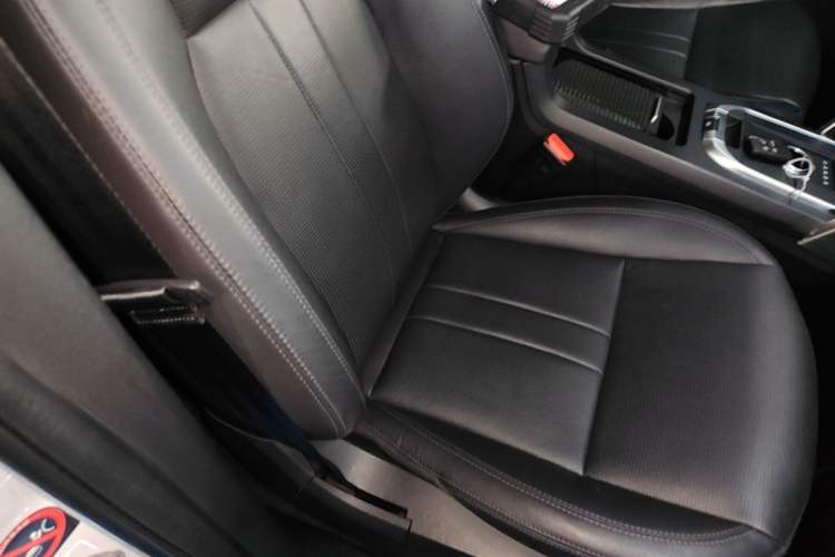 Used Land Rover Discovery Sport 2019 240 PS SE Version China V Standard Right Front Seat