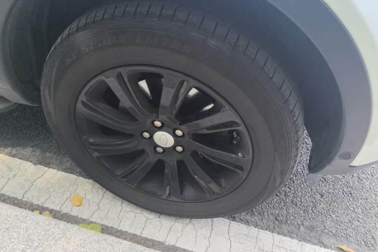 Used Land Rover Discovery Sport 2019 200PS PURE Edition China V Standard Right Front Wheel Hub