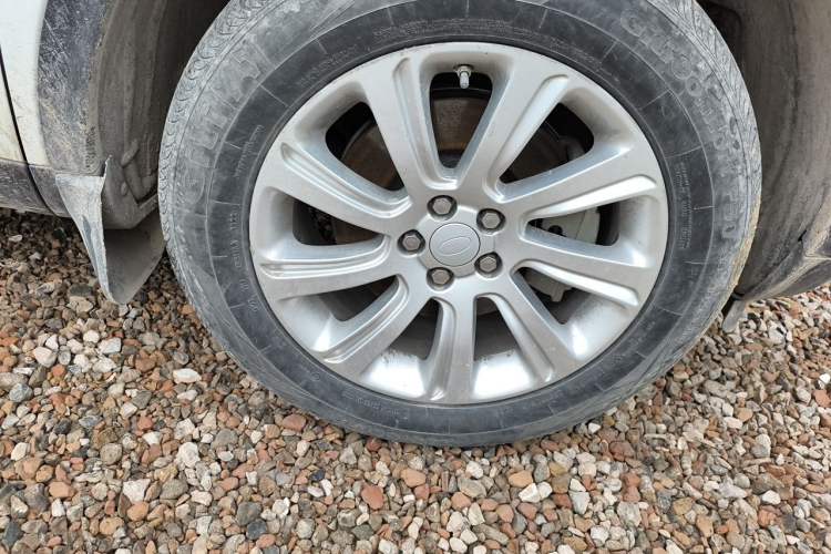 Used Land Rover Discovery Sport 2019 240 PS PURE Edition China VI Standard Right Front Wheel Hub