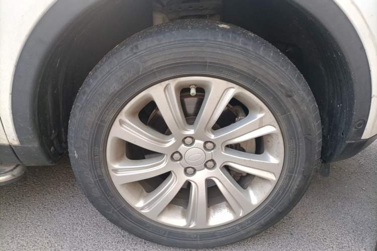 Used Land Rover Discovery Sport 2019 240 PS SE Version China V Standard Right Front Wheel Hub