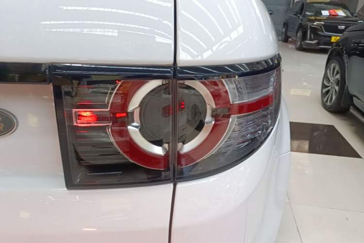 Used Land Rover Discovery Sport 2019 240 PS SE Version China VI Standard Right Rear Taillight