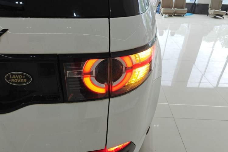 Used Land Rover Discovery Sport 2019 240 PS SE Dynamic Version China VI Standard Right Rear Taillight