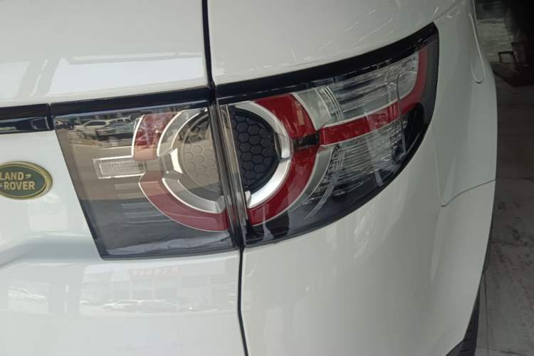 Used Land Rover Discovery Sport 2019 240 PS SE Version China V Standard Right Rear Taillight