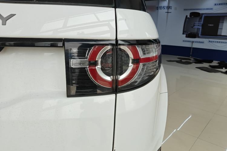Used Land Rover Discovery Sport 2019 240 PS SE Version China VI Standard Right Rear Taillight