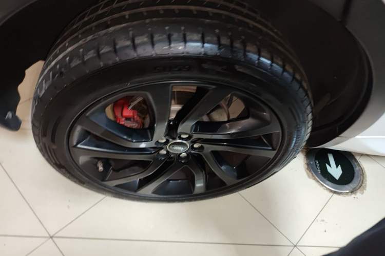 Used Land Rover Discovery Sport 2019 240 PS SE Dynamic Version China V Standard Right Rear Wheel Hub