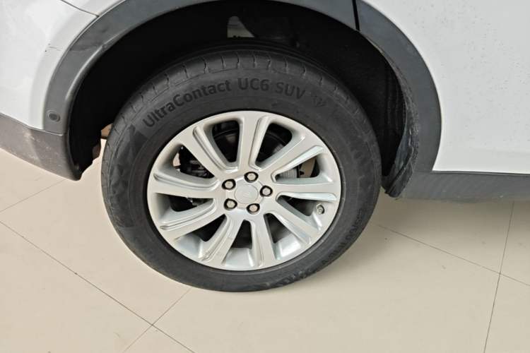 Used Land Rover Discovery Sport 2019 240 PS SE Version China VI Standard Right Rear Wheel Hub