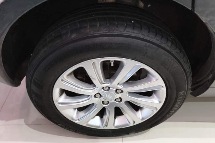 Used Land Rover Discovery Sport 2019 240 PS SE Version China VI Standard Right Rear Wheel Hub