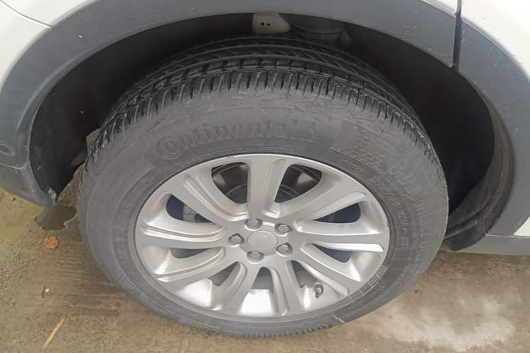 Used Land Rover Discovery Sport 2019 240 PS SE Version China VI Standard Right Rear Wheel Hub