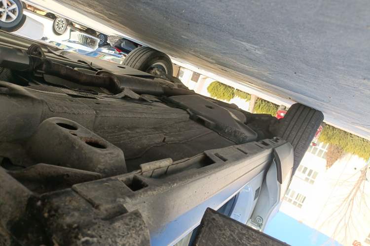 Used Land Rover Discovery Sport 2019 240 PS PURE Edition China VI Standard Right Side Sill