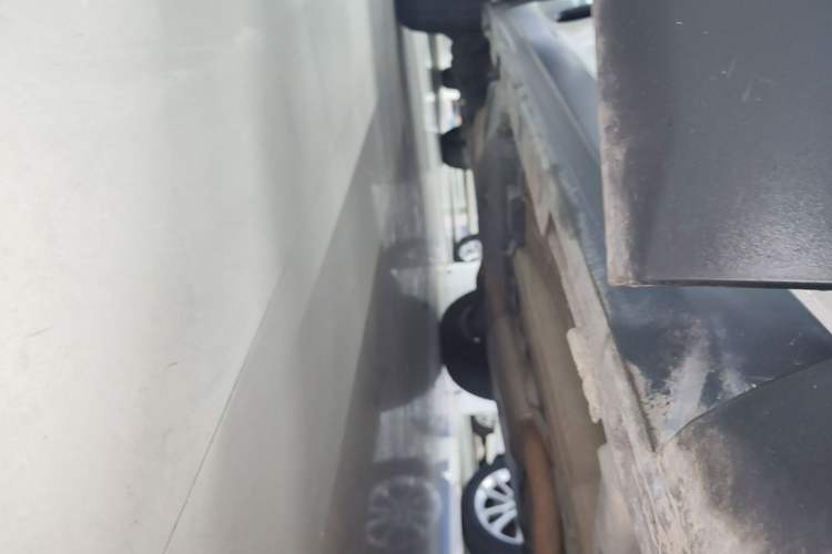 Used Land Rover Discovery Sport 2019 240 PS PURE Edition China V Standard Right Side Sill