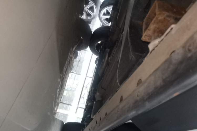 Used Land Rover Discovery Sport 2019 200PS PURE Edition China V Standard Right Side Sill