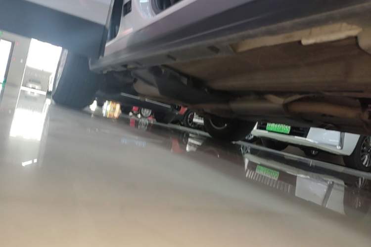 Used Land Rover Discovery Sport 2019 240 PS SE Version China VI Standard Right Side Sill