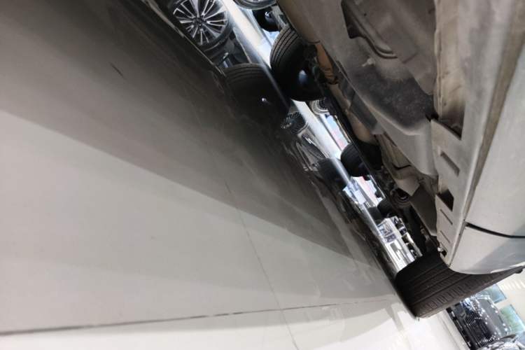 Used Land Rover Discovery Sport 2019 240 PS SE Version China VI Standard Right Side Sill