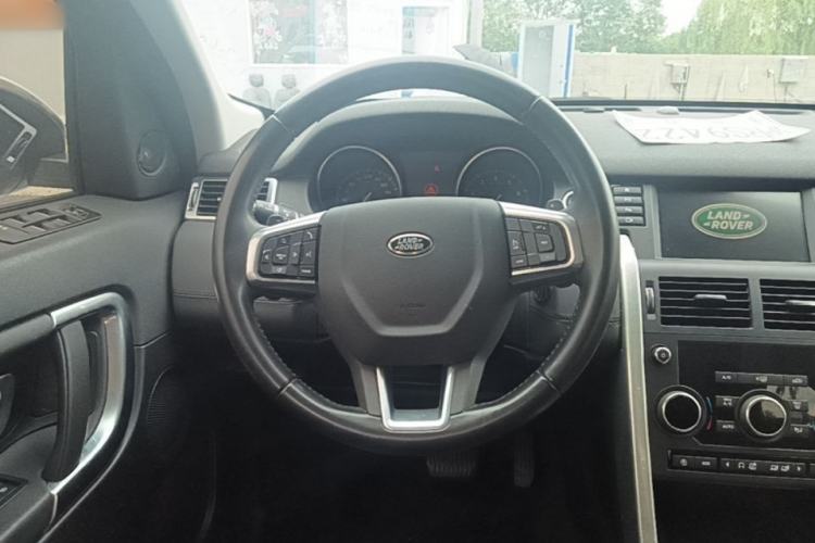 Used Land Rover Discovery Sport 2019 240 PS SE Version China V Standard Steering Wheel