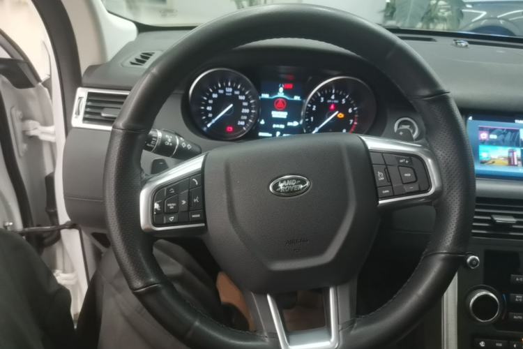 Used Land Rover Discovery Sport 2019 240 PS SE Version China VI Standard Steering Wheel