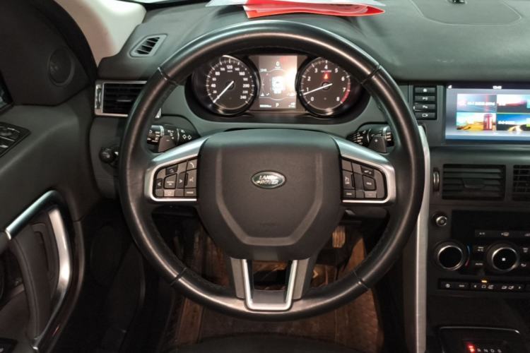 Used Land Rover Discovery Sport 2019 240 PS SE Version China VI Standard Steering Wheel