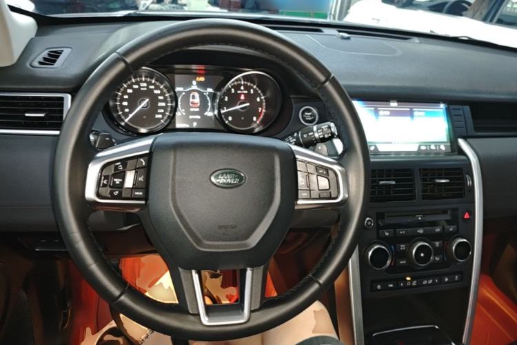 Used Land Rover Discovery Sport 2019 240 PS HSE Version China VI Standard Steering Wheel