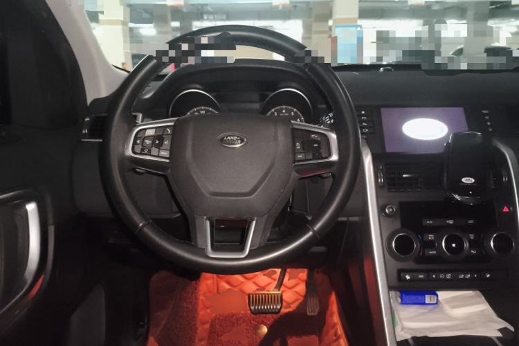 Used Land Rover Discovery Sport 2019 240 PS SE Version China VI Standard Steering Wheel