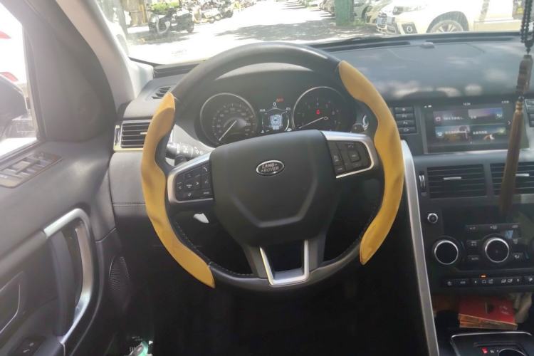 Used Land Rover Discovery Sport 2019 240 PS SE Version China VI Standard Steering Wheel