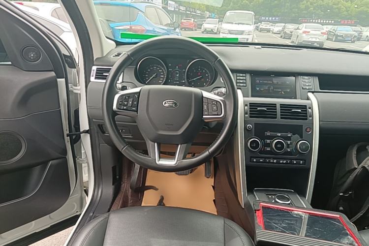 Used Land Rover Discovery Sport 2019 240 PS SE Version China V Standard Steering Wheel