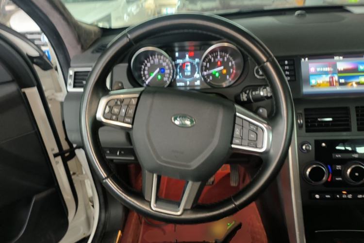 Used Land Rover Discovery Sport 2019 240 PS SE Version China VI Standard Steering Wheel